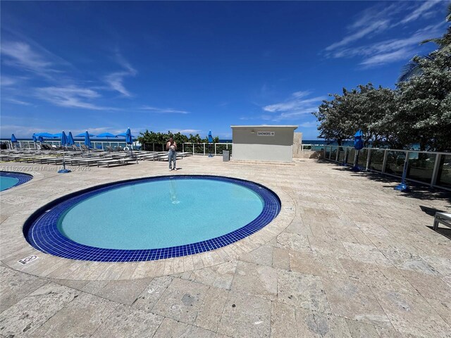 19201 N Collins Ave Unit 826, Sunny Isles Beach, FL 33160 - view of community pool