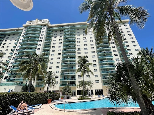 19390 Collins Ave Unit 207, Sunny Isles Beach, FL 33160 - view of community pool