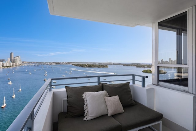 11 Island Ave Unit Ph2, Miami Beach, FL 33139 - balcony featuring a water view and a city view