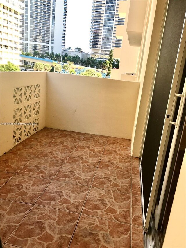 1833 S Ocean Dr Unit 305, Hallandale Beach, FL 33009 - photo 10