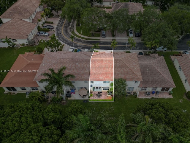 1968 NW 79th Way, Pembroke Pines, FL 33024 - aerial view of property and surrounding area with property boundaries highlighted