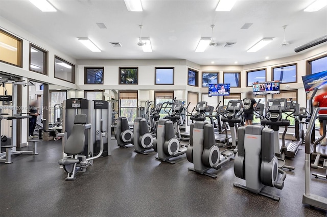 1382 Harbor Vw W, Hollywood, FL 33019 - view of workout area