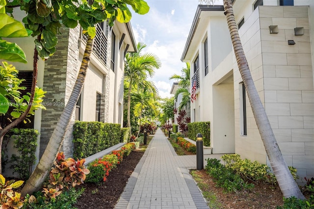 8217 NW 46th St, Doral, FL 33166 - view of home's community
