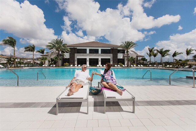 8217 NW 46th St, Doral, FL 33166 - view of community pool