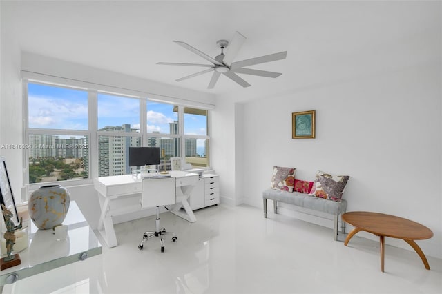 3200 NE 36th St Unit 1221, Fort Lauderdale, FL 33308 - home office with a ceiling fan