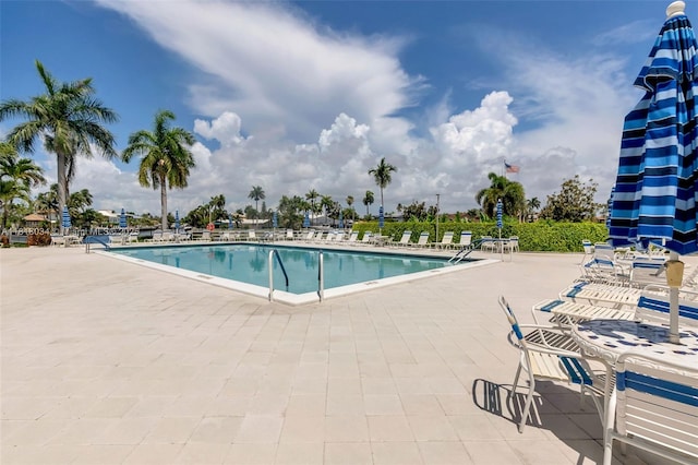 3200 NE 36th St Unit 1221, Fort Lauderdale, FL 33308 - community pool featuring a patio area