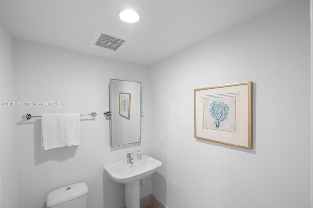 6899 Collins Ave Unit 2707, Miami Beach, FL 33141 - half bath with toilet