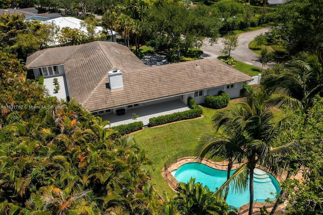 11100 Paradela St, Coral Gables, FL 33156 - view from above of property featuring a pool area and a tree filled landscape