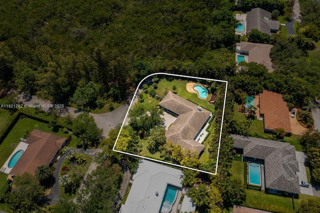 11100 Paradela St, Coral Gables, FL 33156 - aerial view of property and surrounding area with property parcel outlined