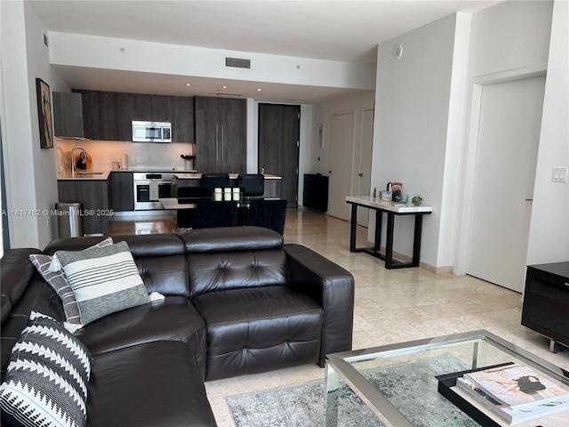 88 SW 7th St Unit 2209, Miami, FL 33130 - view of living room