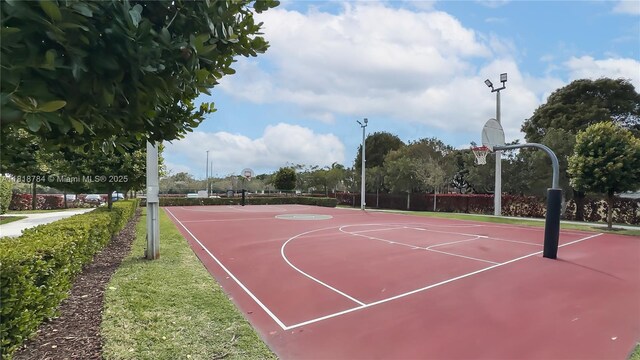 8885 NW 100th Pl, Doral, FL 33178 - view of basketball court with community basketball court