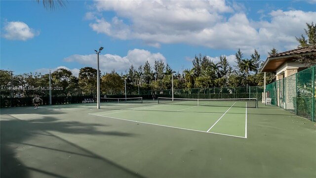 8885 NW 100th Pl, Doral, FL 33178 - view of tennis court