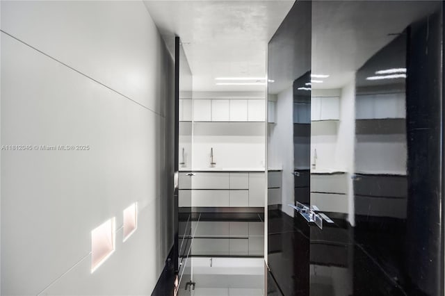 100 S Pointe Dr Unit 3003, Miami Beach, FL 33139 - walk in closet with a sink