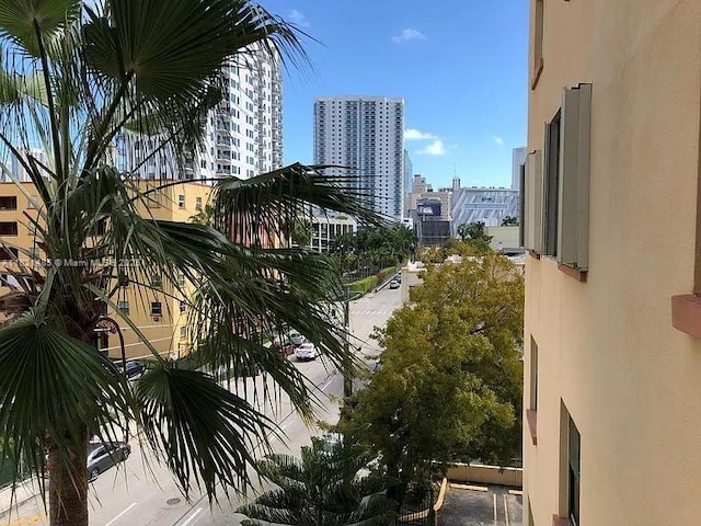 546 SW 1st St Unit 501, Miami, FL 33130 - view of property with a view of city