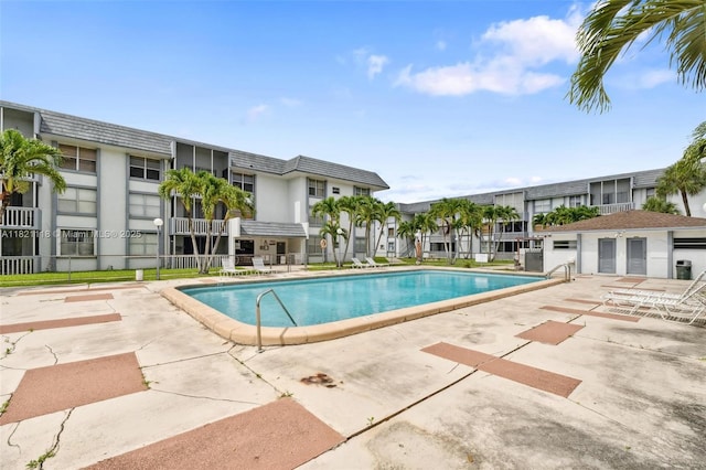 6705 NW 169th St Unit C310, Hialeah, FL 33015 - community pool with a patio