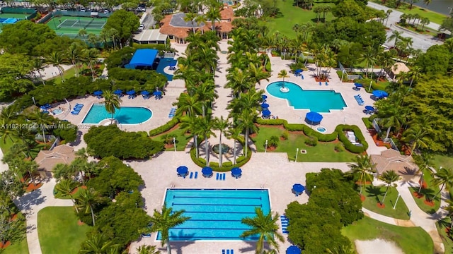 1925 NW 167th Ter, Pembroke Pines, FL 33028 - aerial view of a pool area
