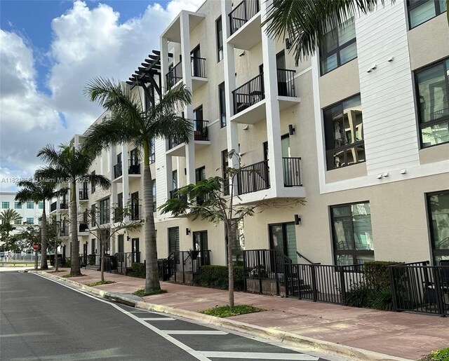 8301 NW 41st St Unit B-204, Doral, FL 33166 - photo 2