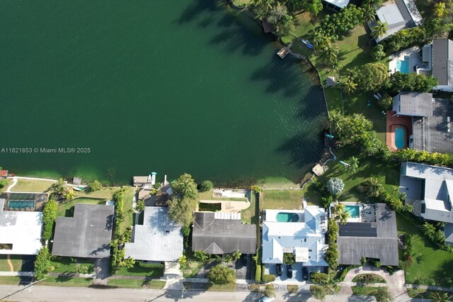 2010 NE 196th Ter, North Miami Beach, FL 33179 - photo 27