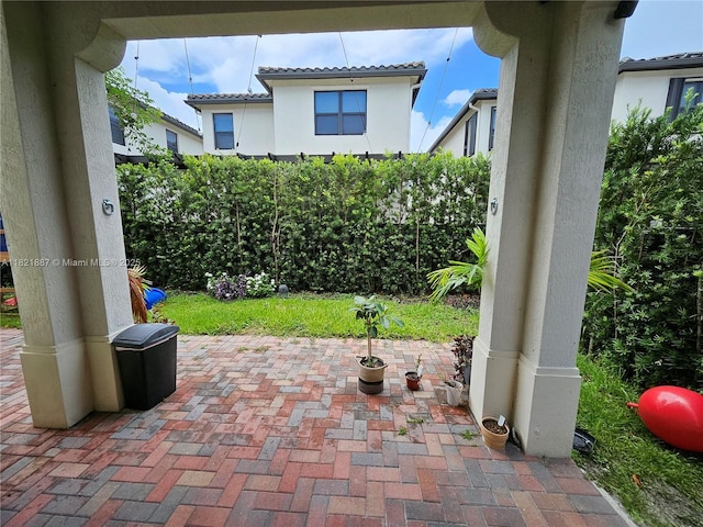 3238 W 96th Pl, Hialeah, FL 33018 - view of patio / terrace