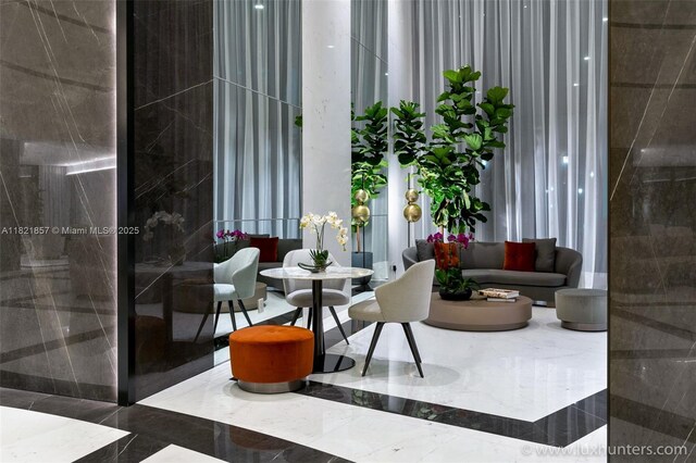 300 S Pointe Dr Unit 1602, Miami Beach, FL 33139 - view of common area