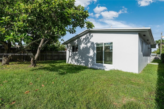 3731 SW 88th Pl, Miami, FL 33165 - view of side of property with stucco siding