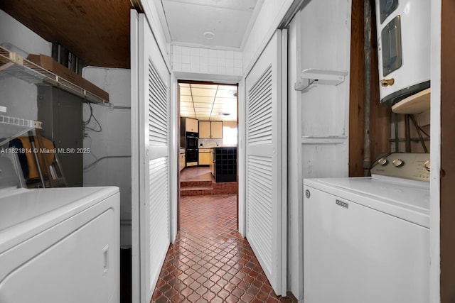 5025 SW 90th Ct, Miami, FL 33165 - laundry room with washer and dryer