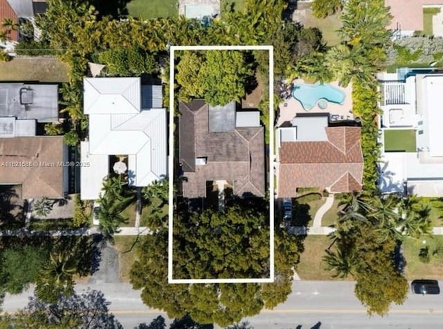 531 NE 55th Ter, Miami, FL 33137 - aerial view of property and surrounding area with property boundaries highlighted and a pool area
