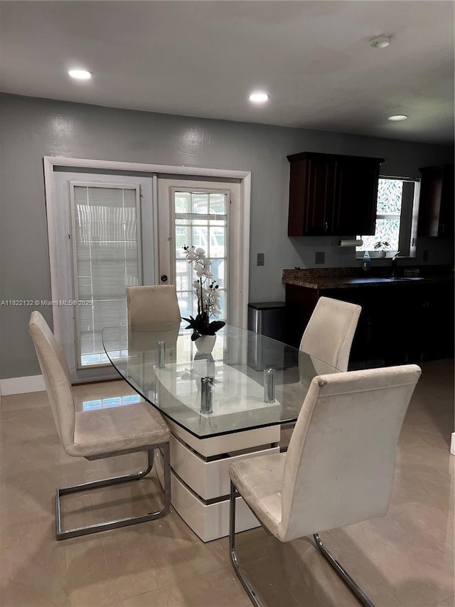 7151 Pershing St, Hollywood, FL 33024 - dining area with recessed lighting