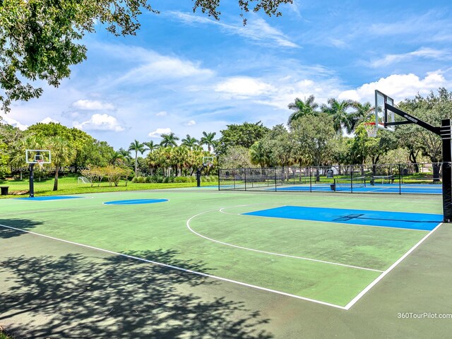 4209 Pinewood Ln, Weston, FL 33331 - photo 80