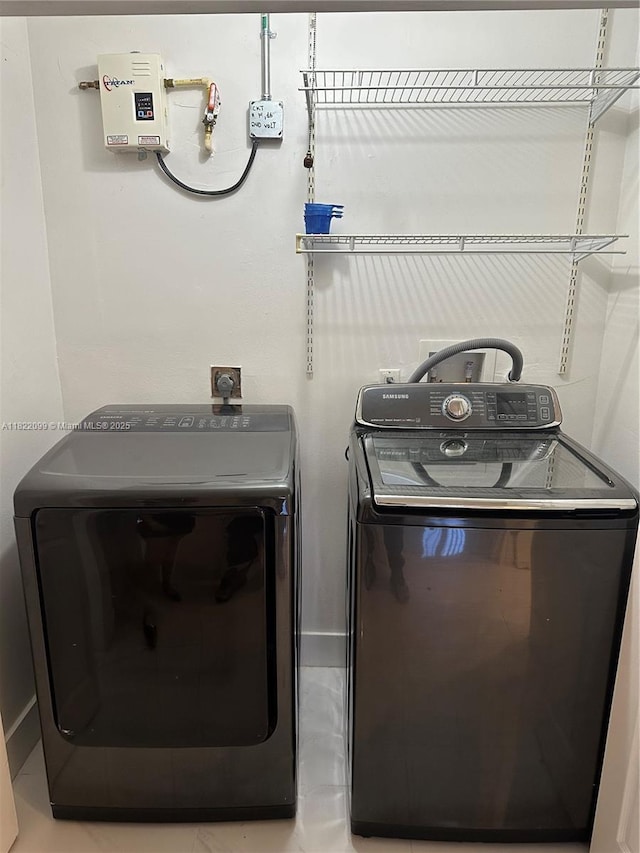 14944 SW 88th Ter, Miami, FL 33196 - laundry area featuring washer and dryer