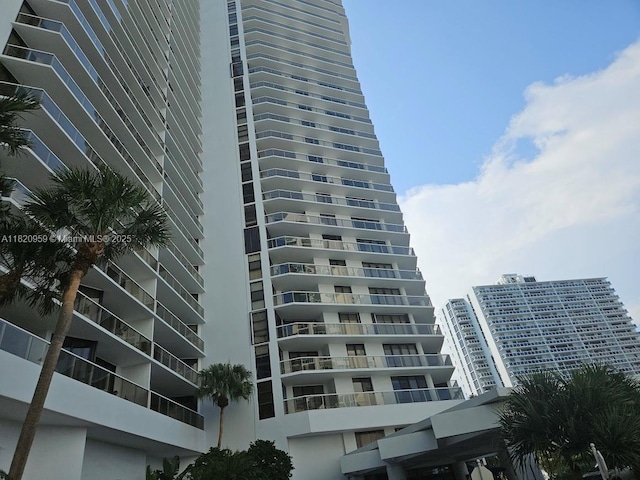 20281 E Country Club Dr Unit 1412, Aventura, FL 33180 - view of property