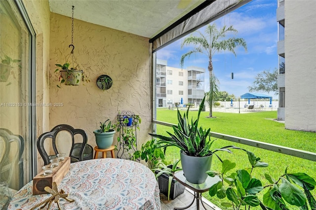 7502 NW 30th Pl Unit 112, Sunrise, FL 33313 - sunroom / solarium with plenty of natural light