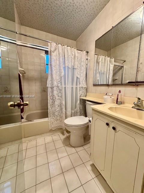 2671 SW 107th Ave, Miami, FL 33165 - full bathroom with shower / tub combo with curtain, vanity, and tile patterned flooring