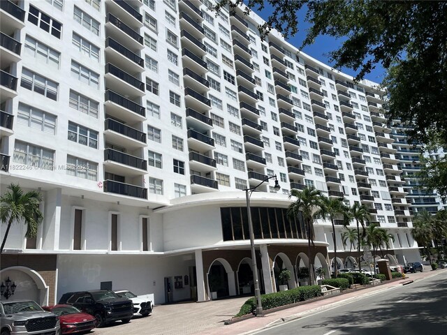 6039 Collins Ave Unit 1525, Miami Beach, FL 33140 - view of apartment building / complex