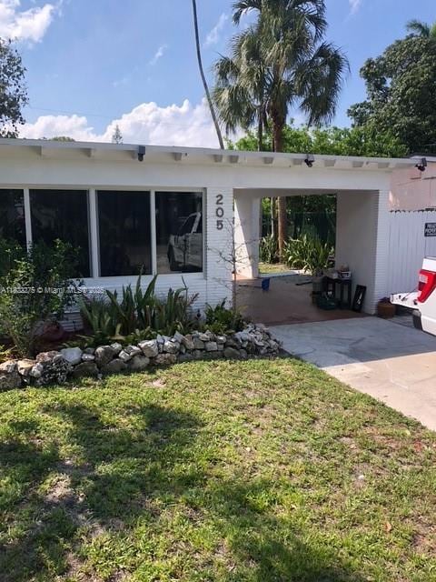 205 SW 21st Way, Fort Lauderdale, FL 33312 - photo 2
