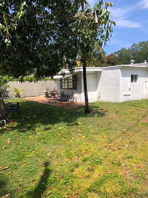 205 SW 21st Way, Fort Lauderdale, FL 33312 - photo 9