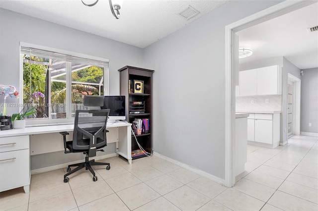19257 NW 14th St, Pembroke Pines, FL 33029 - home office featuring light tile patterned flooring