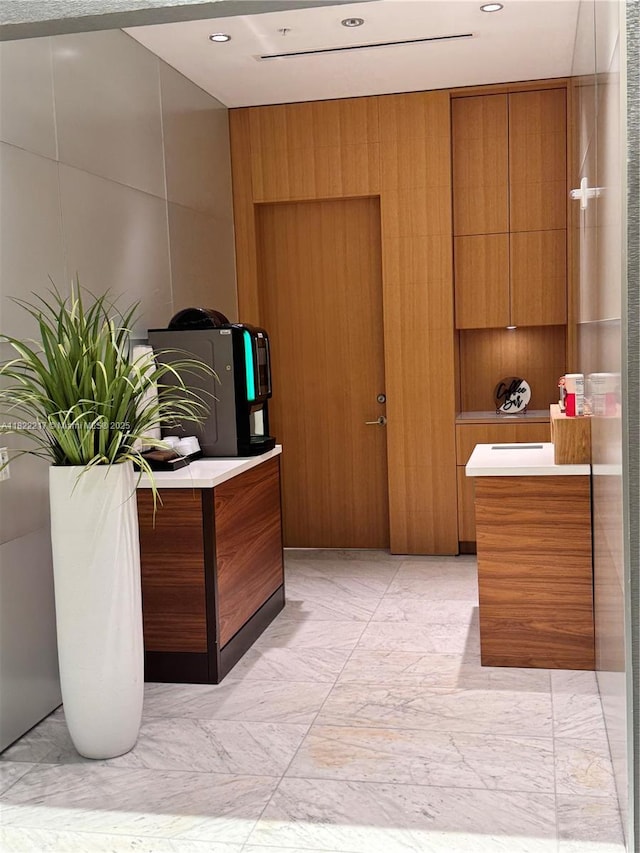 88 SW 7th St Unit 3012, Miami, FL 33130 - reception featuring recessed lighting