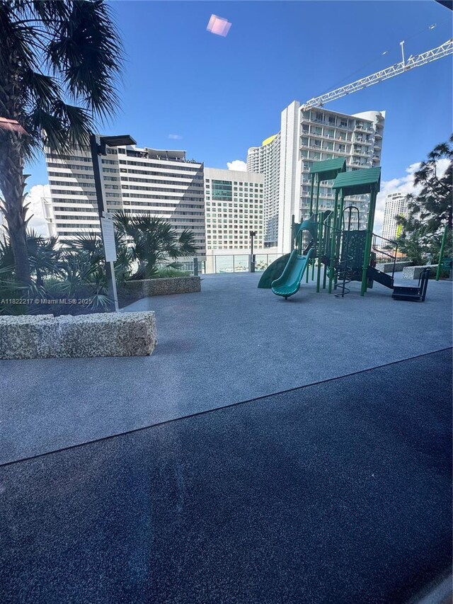 88 SW 7th St Unit 3012, Miami, FL 33130 - surrounding community