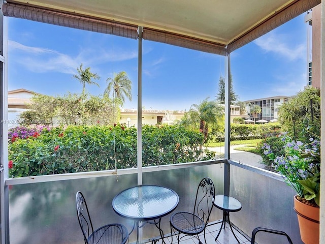 16901 NE 13th Ave Unit 110, Miami, FL 33162 - view of sunroom