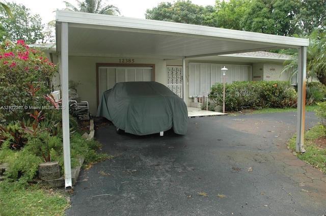 12385 NW 4th Ave, North Miami, FL 33168 - view of parking / parking lot