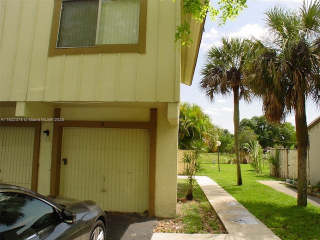 5834 NW 21st St Unit 41-B, Lauderhill, FL 33313 - view of garage