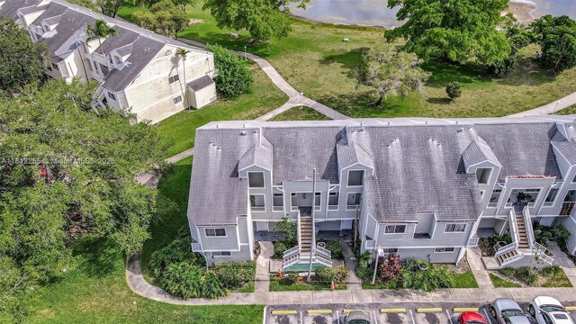 3401 NW 44th St Unit 201, Oakland Park, FL 33309 - view of subject property featuring a large body of water