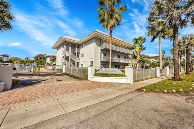 7403 SW 82nd St Unit 207N, Miami, FL 33143 - view of building exterior