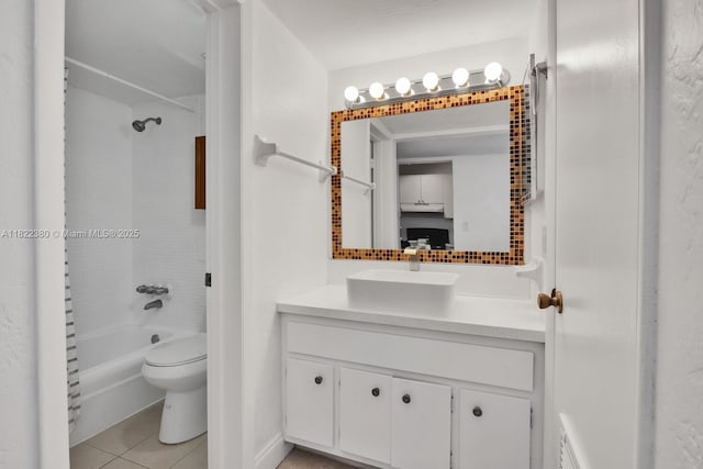 7403 SW 82nd St Unit 207N, Miami, FL 33143 - full bath featuring vanity, bathing tub / shower combination, and tile patterned floors
