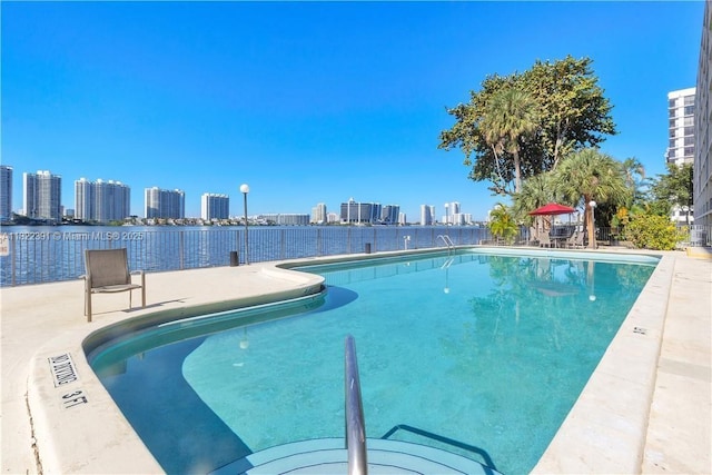 17600 N Bay Rd Unit N508, Sunny Isles Beach, FL 33160 - community pool featuring a view of skyline and a patio area
