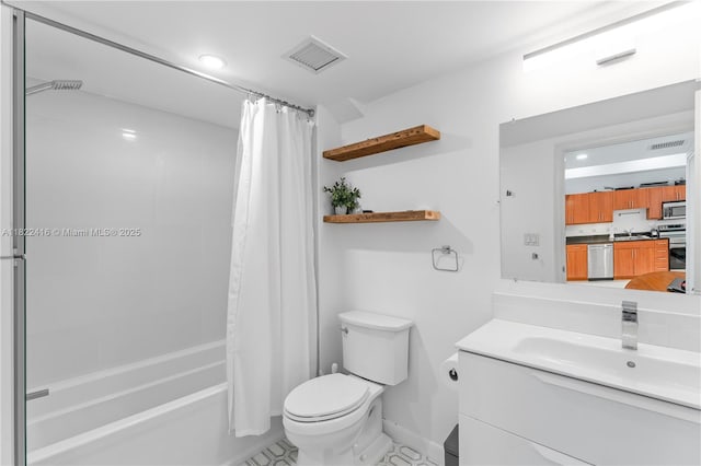 111 E Flagler St Unit 603, Miami, FL 33131 - full bath featuring vanity, shower / tub combo, recessed lighting, and tile patterned floors