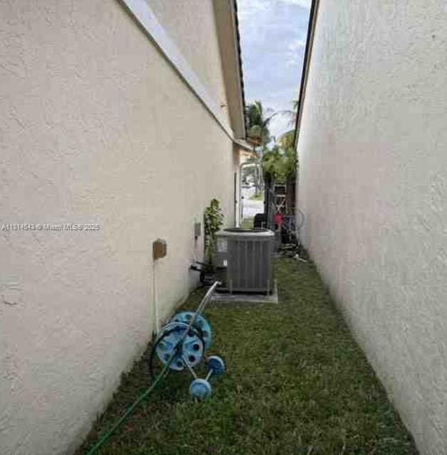 15168 SW 95th Ln, Miami, FL 33196 - photo 5
