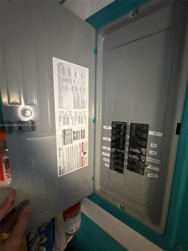 6211 SW 9th Pl, North Lauderdale, FL 33068 - utilities featuring electric panel