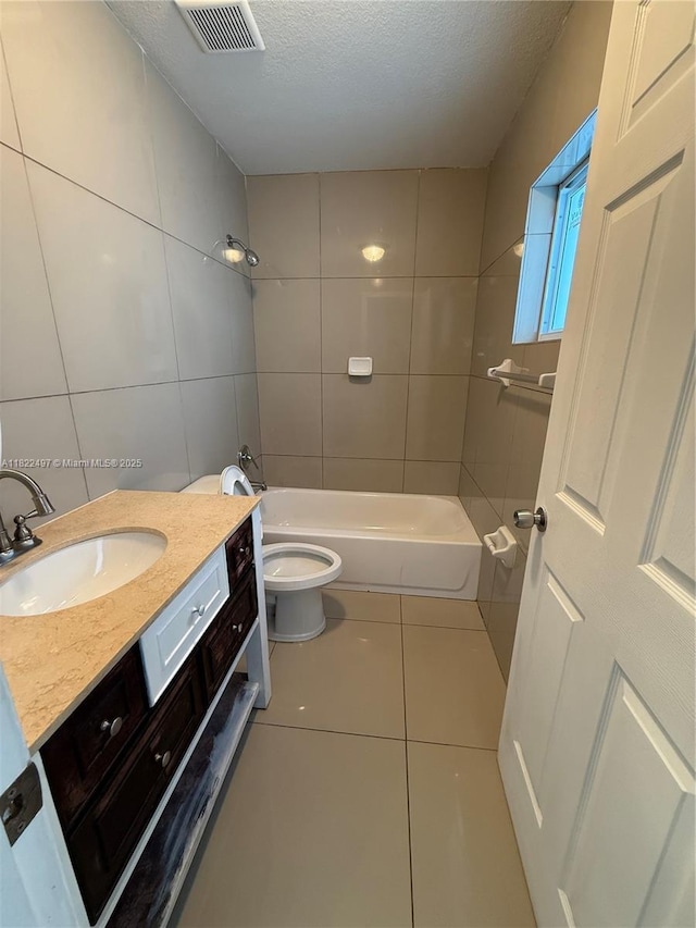 1720 NW 44th St, Miami, FL 33142 - photo 4